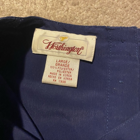 Blouse - Picture 2 of 3